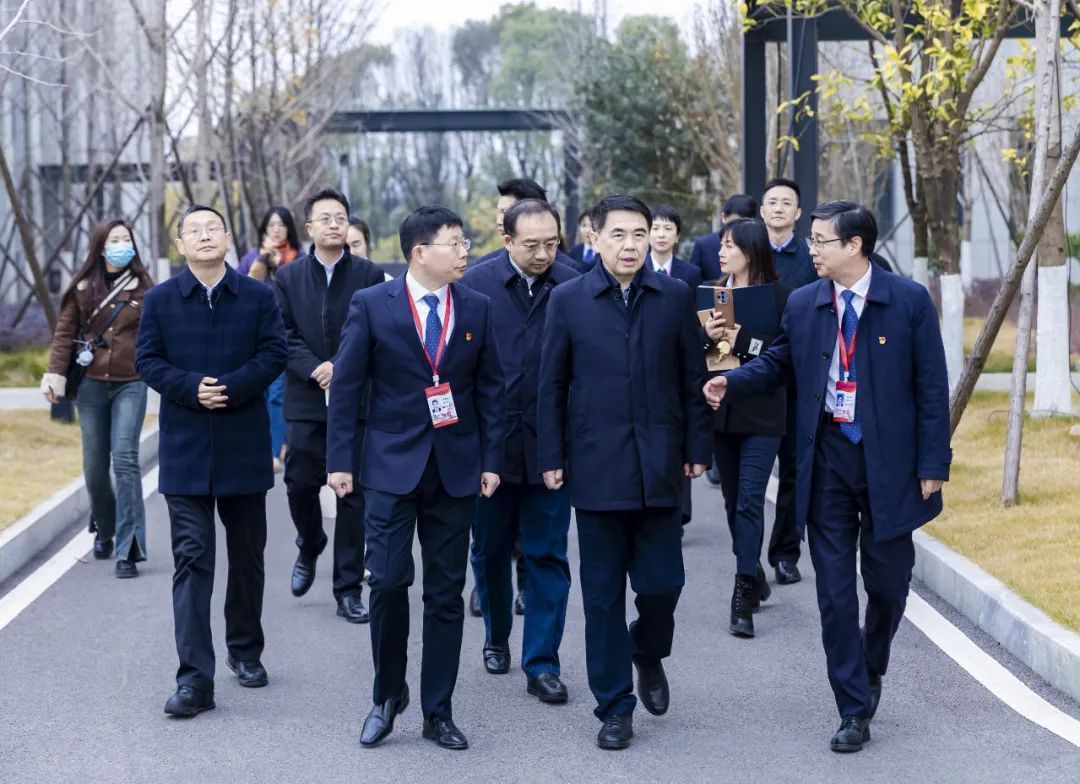 持續提升疾控服務能力 織牢織密公共衛生防護網——蔣滌非副省長到省疾控中心調研